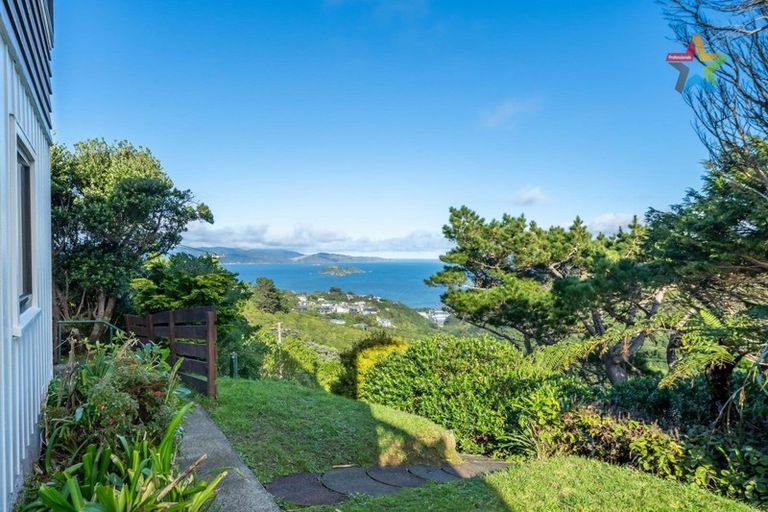 Photo of property in 54 Titiro Moana Road, Korokoro, Lower Hutt, 5012