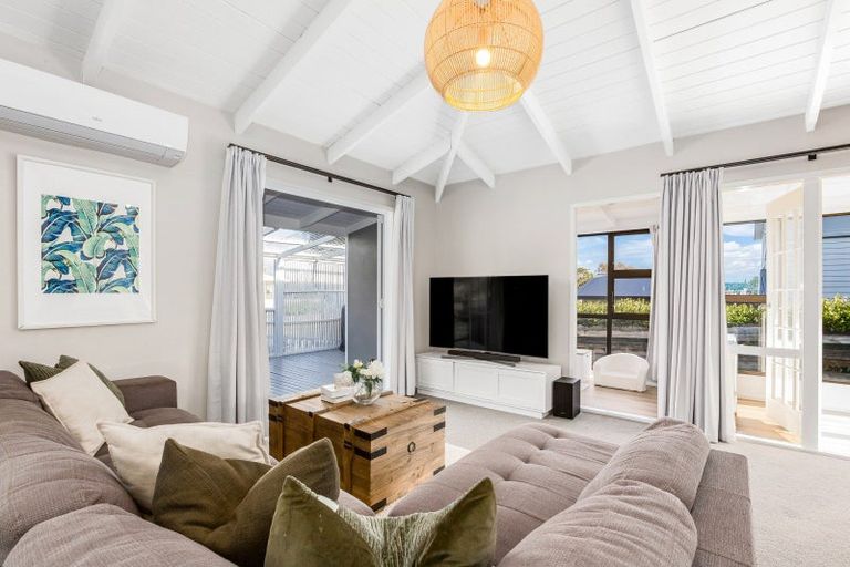 Photo of property in 45a Callender Terrace, Paraparaumu Beach, Paraparaumu, 5032