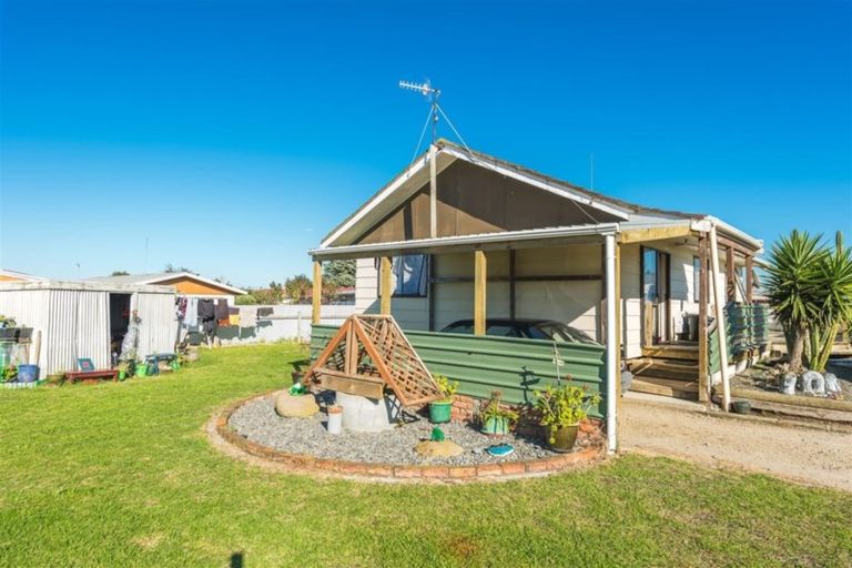 Photo of property in 38 Tongariro Street, Castlecliff, Wanganui, 4501
