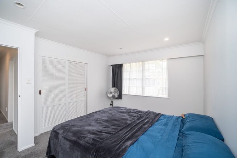 Photo of property in 1 Rakino Place, Awapuni, Palmerston North, 4412