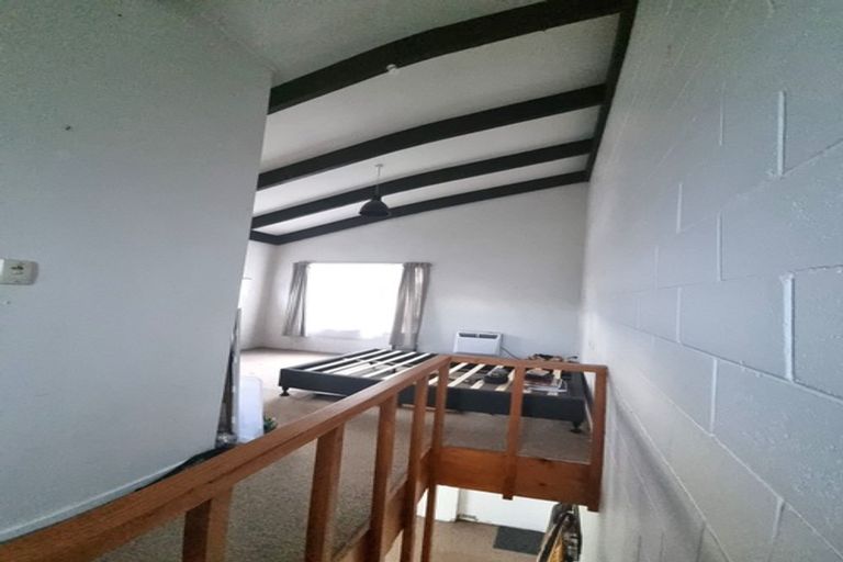 Photo of property in 129 Constable Street, Newtown, Wellington, 6021