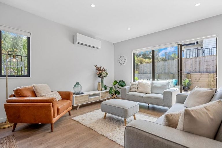 Photo of property in 42 Patrick Rice Drive, Swanson, Auckland, 0614