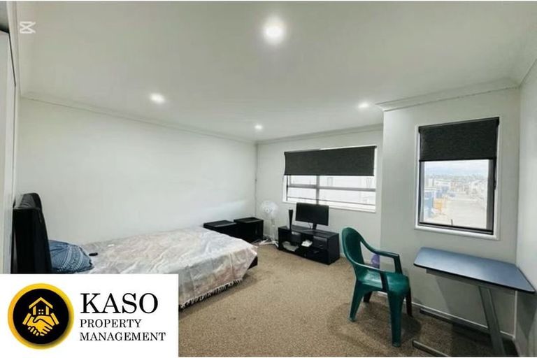 Photo of property in 5 Kairakau Street, Takanini, 2110