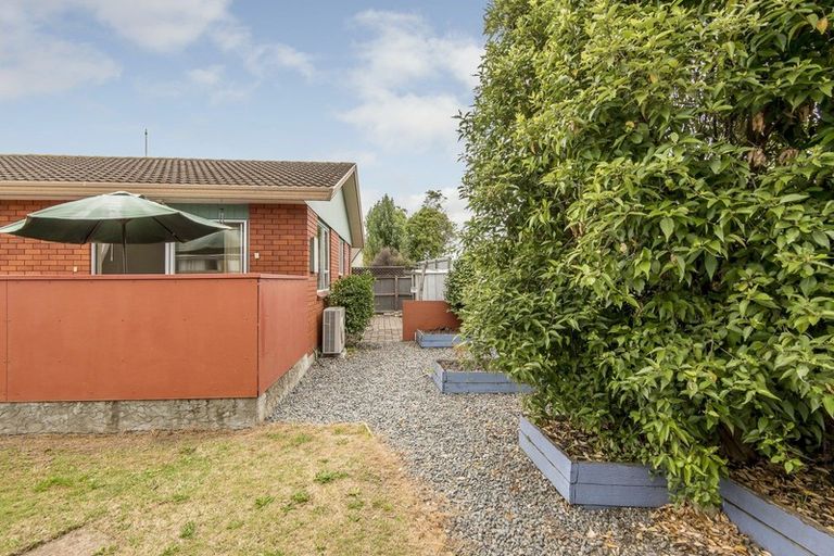 Photo of property in 2/7 Fir Tree Lane, Aranui, Christchurch, 8061