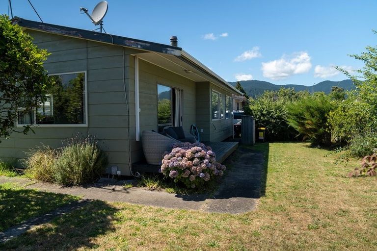 Photo of property in 2a Elder Grove, Paraparaumu, 5032