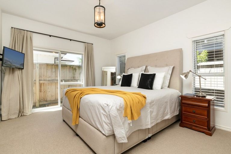 Photo of property in 35 Cassinia Close, Papamoa Beach, Papamoa, 3118