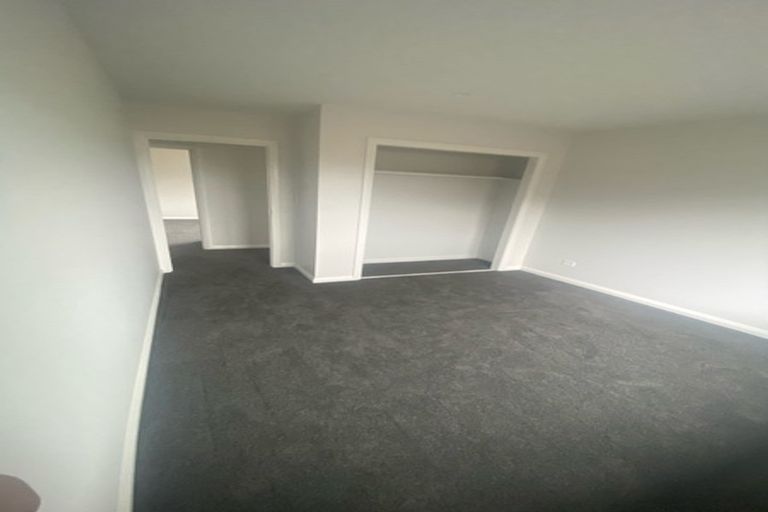 Photo of property in 28 Atlantic Drive, Fitzherbert, Palmerston North, 4410