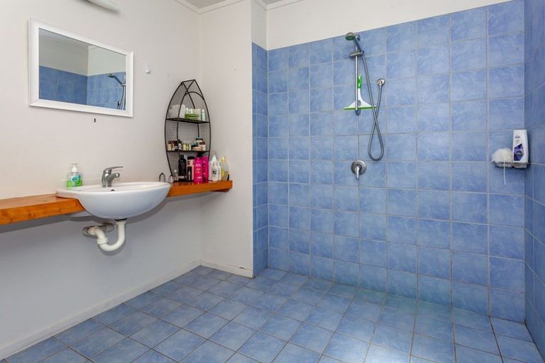 Photo of property in 102 Waihirere Drive, Tuateawa, Coromandel, 3583