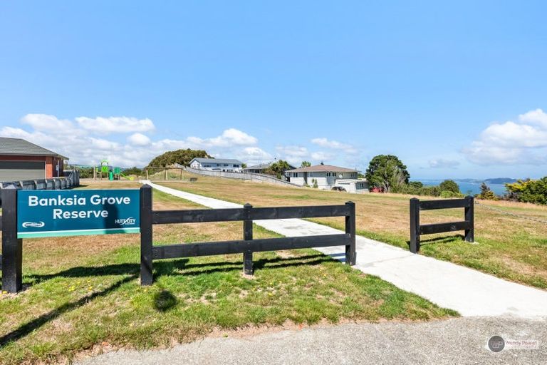 Photo of property in 4f Banksia Grove, Maungaraki, Lower Hutt, 5010