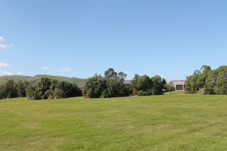 Photo of property in 69 Shoal Beach Road, Aramoana, Omakere, 4271