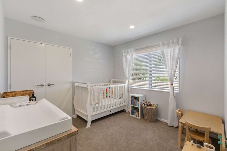 Photo of property in 21 Carento Way, Stanmore Bay, Whangaparaoa, 0932