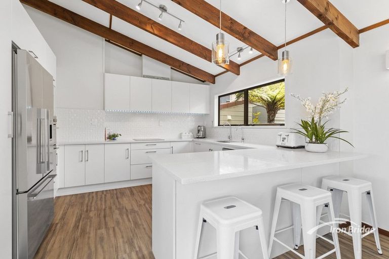 Photo of property in 2/19 Oban Road, Browns Bay, Auckland, 0630