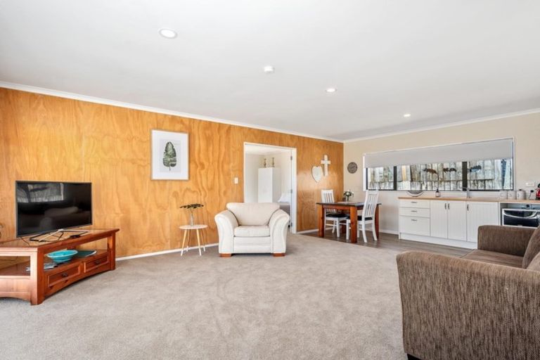 Photo of property in 12 Kiokio Place, Maketu, Te Puke, 3189