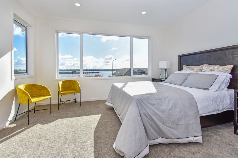 Photo of property in 16 Milano Boulevard, Karaka, Papakura, 2113