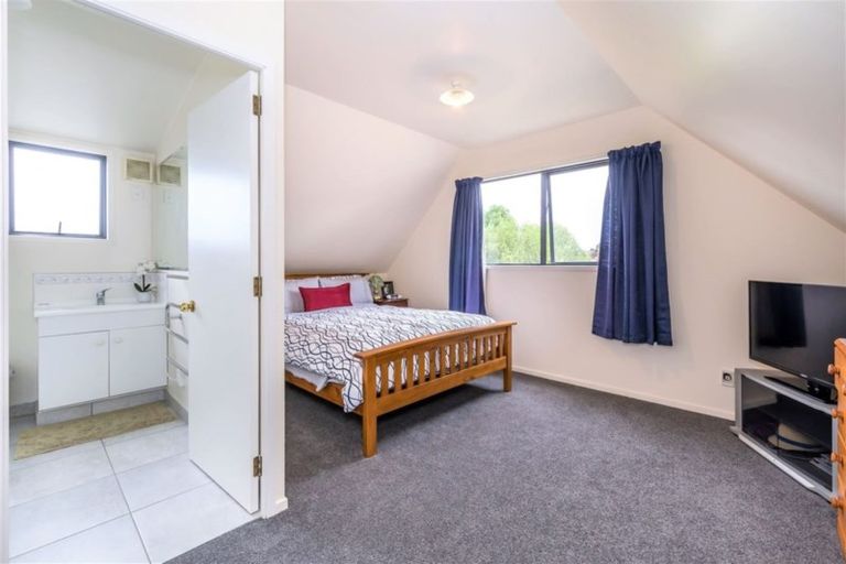 Photo of property in 48a Oxley Avenue, St Albans, Christchurch, 8014