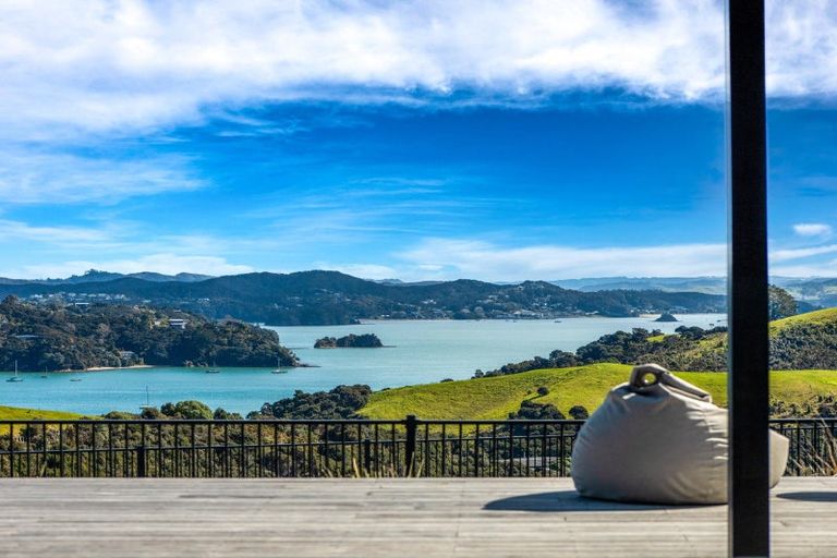 Photo of property in 58 Te Akau Drive, Russell, 0272