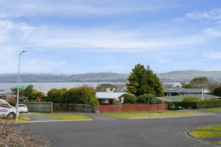 Photo of property in 20 Kurupae Road, Hilltop, Taupo, 3330