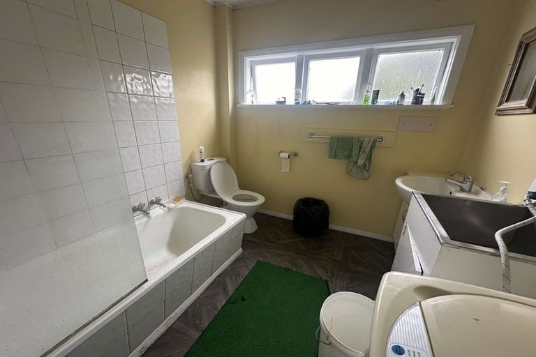 Photo of property in 2/253 Waterloo Road, Hutt Central, Lower Hutt, 5011