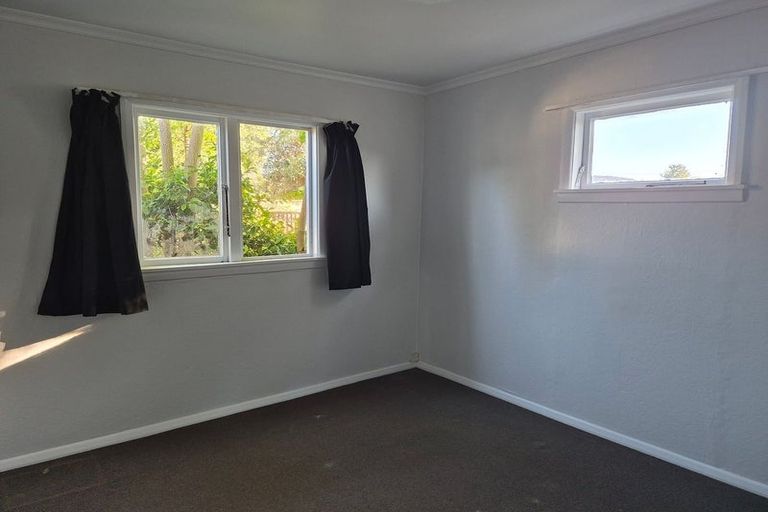 Photo of property in 1 Mckenzie Terrace, Carterton, 5713