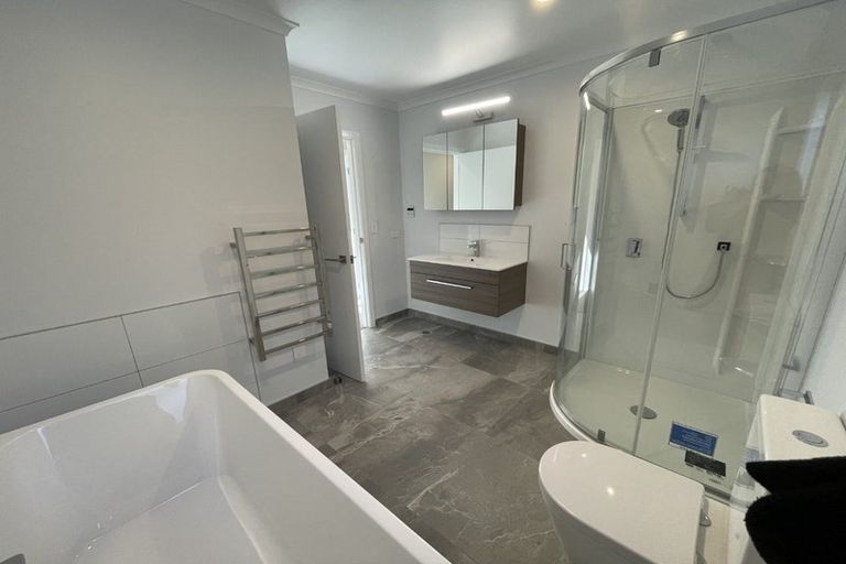 Photo of property in 14 Koreke Close, Kenepuru, Porirua, 5022