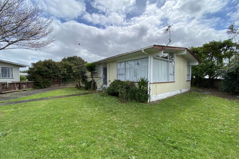 Photo of property in 12 Aarts Avenue, Manurewa, Auckland, 2102