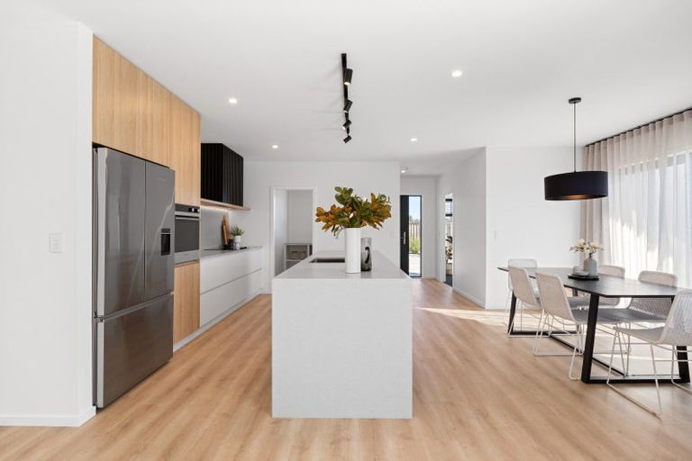 Photo of property in 32 Nikau Drive, Redwoodtown, Blenheim, 7201