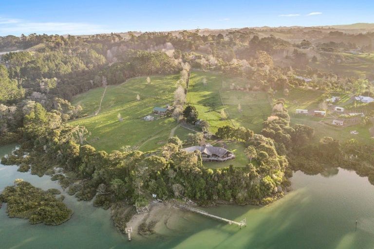Photo of property in 80 Messenger Road, Stillwater, Silverdale, 0993