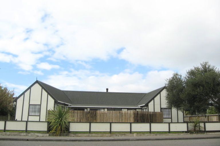 Photo of property in 5 Gordon Road, Te Awanga, 4102