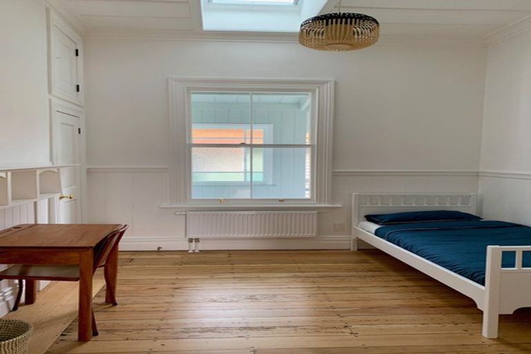 Photo of property in 29 Ewen Alison Avenue, Devonport, Auckland, 0624