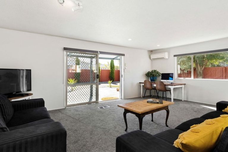 Photo of property in 45 Strickland Street, Sydenham, Christchurch, 8023
