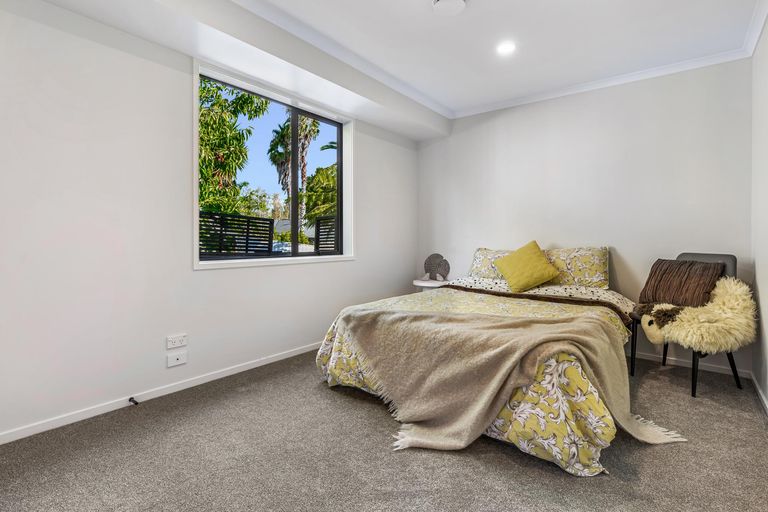 Photo of property in 15 Elliot Street, Howick, Auckland, 2014