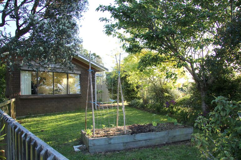 Photo of property in 110 Hall Road, Waiuku, 2681