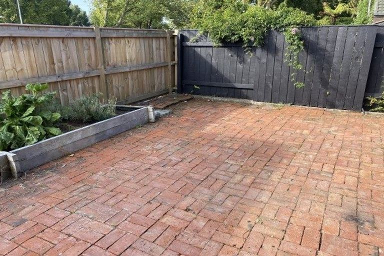 Photo of property in 128b Victoria Avenue, Hokowhitu, Palmerston North, 4410