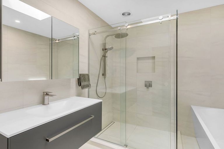 Photo of property in 8 Kentucky Street, Totara Park, Upper Hutt, 5018