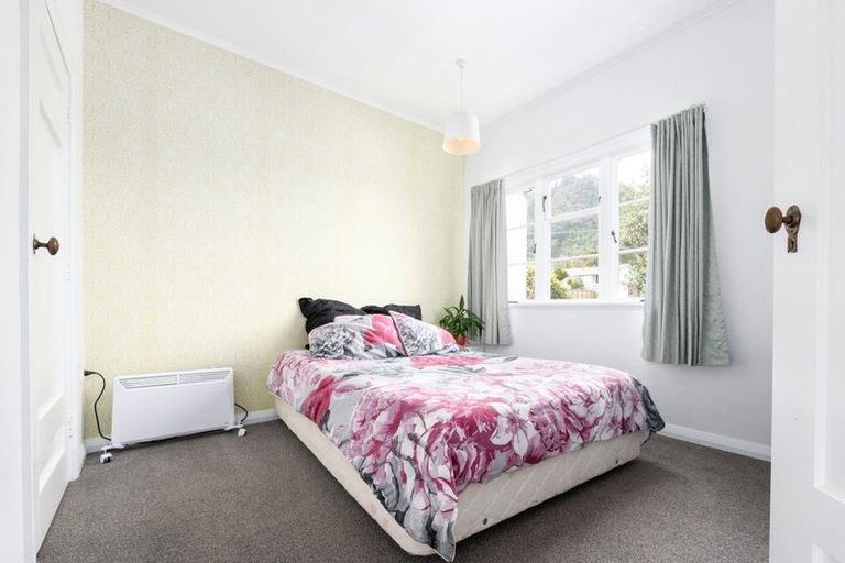 Photo of property in 1 Gilchrist Street, Te Aroha, 3320