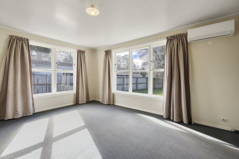 Photo of property in 62 Hollyford Avenue, Bryndwr, Christchurch, 8053