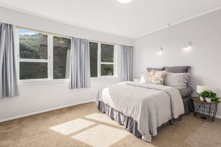 Photo of property in 9 Brora Crescent, Papakowhai, Porirua, 5024