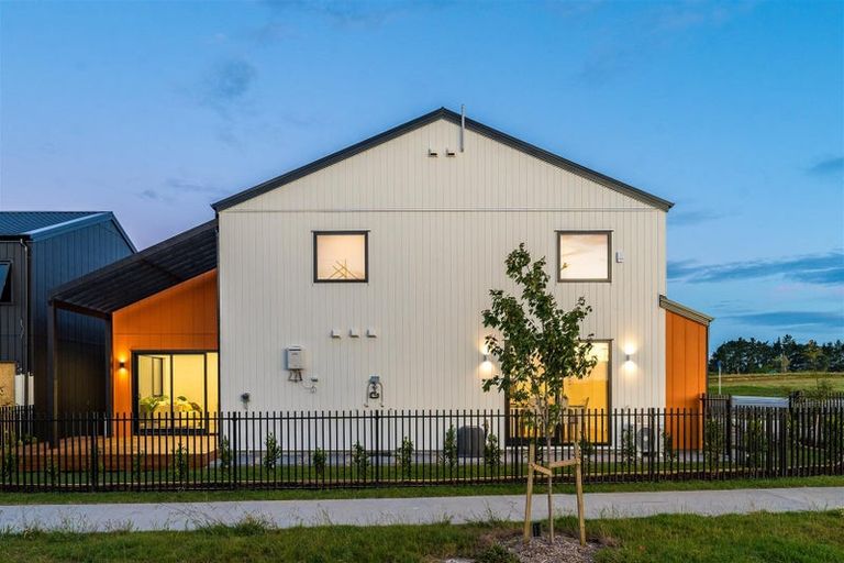 Photo of property in 67 Maungakaraka Road, Karaka, 2580