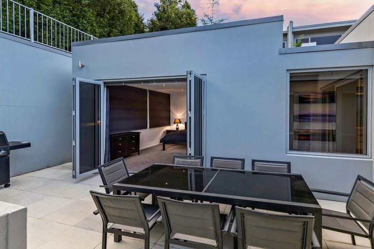 Photo of property in 6 Chandler Lane, Fernhill, Queenstown, 9300