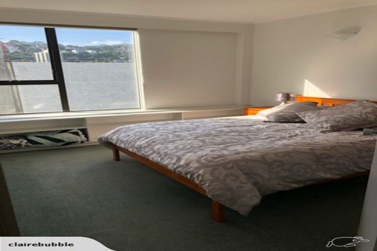 Photo of property in Hobson Court Flats, 64/70 Hobson Street, Thorndon, Wellington, 6011