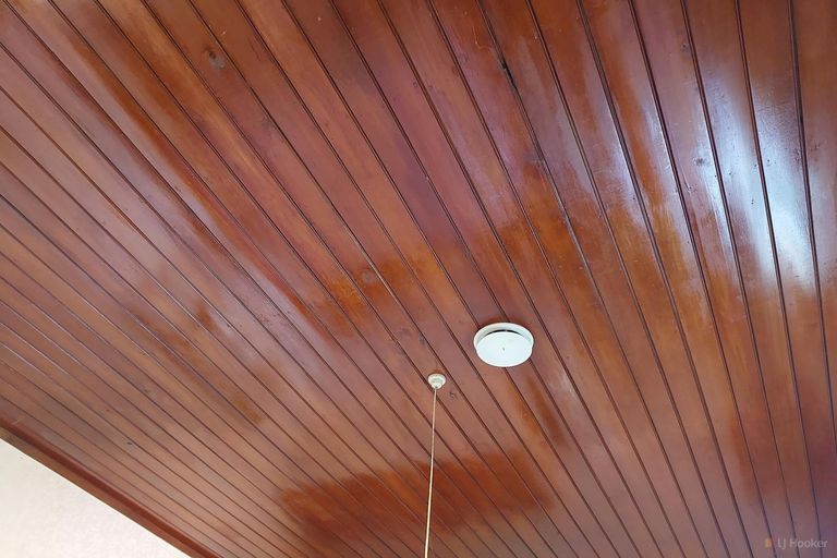 Photo of property in 5 Edward Street, Waimate, 7924