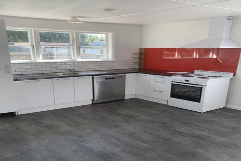 Photo of property in 18 Gordon Place, Levin, 5510