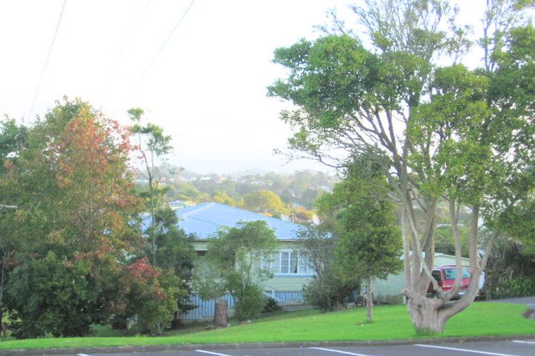 Photo of property in 300 West Coast Road, Glen Eden, Auckland, 0602