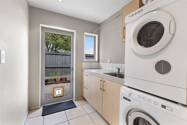 Photo of property in 7 Corsican Grove, Parklands, Christchurch, 8083