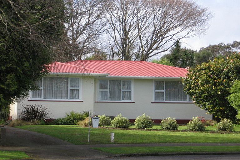 Photo of property in 23 Parkland Crescent, Terrace End, Palmerston North, 4410