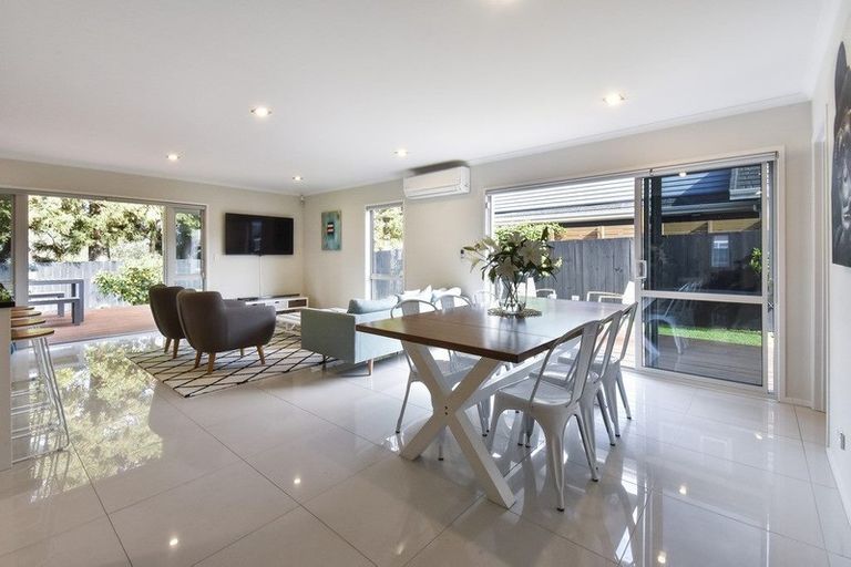 Photo of property in 20 Wawatai Drive, Karaka, Papakura, 2113