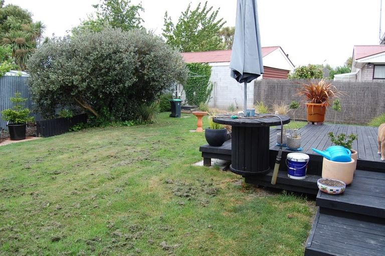 Photo of property in 23 Barclay Place, Burwood, Christchurch, 8061