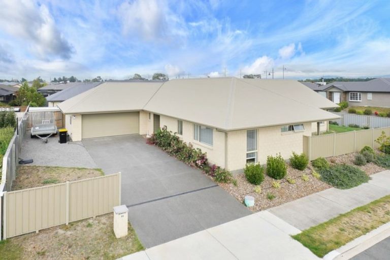 Photo of property in 11 Pakura Street, Pegasus, 7612