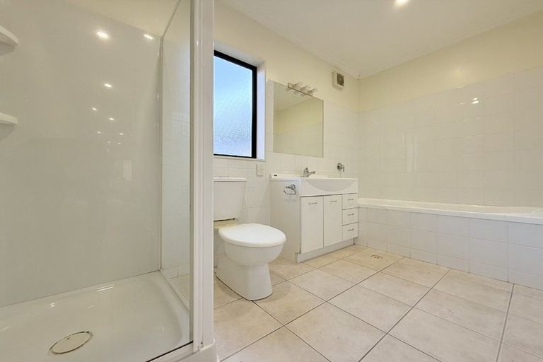 Photo of property in 60 Futuna Close, Karori, Wellington, 6012