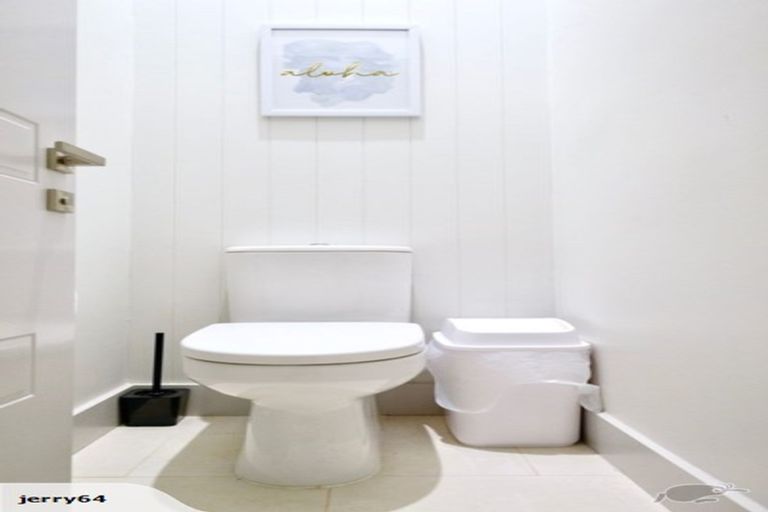 Photo of property in 119a Weatherly Road, Torbay, Auckland, 0630